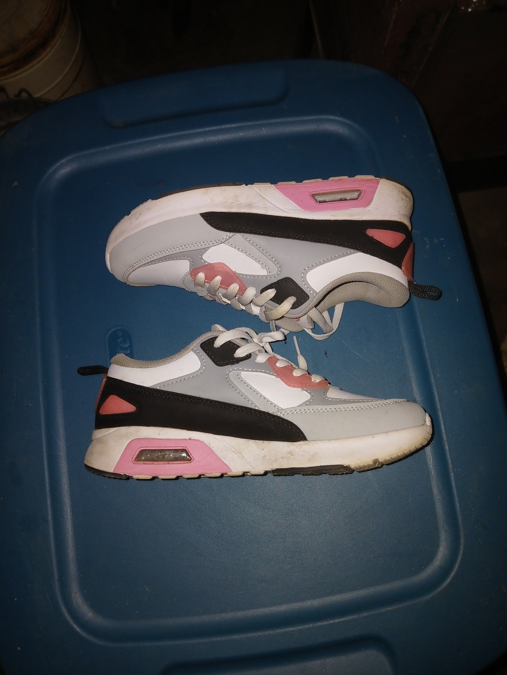 Avia Womens Gray, Pink & Black Active Sneakers